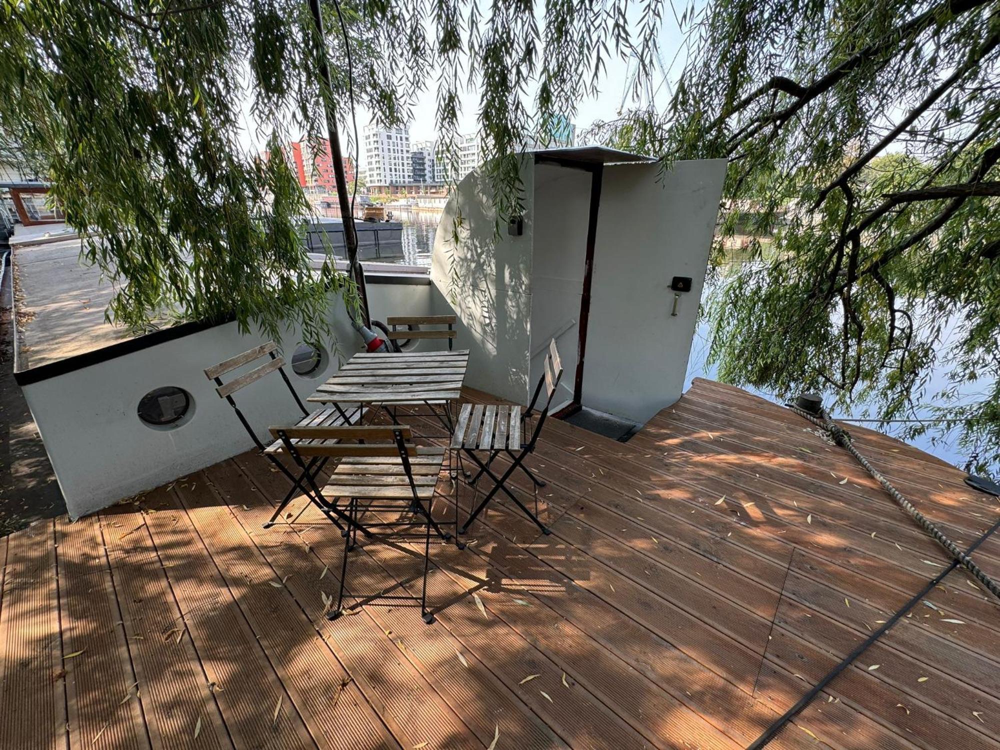 On Boat, Privat Pier, Free Parking Bådhotel Prag